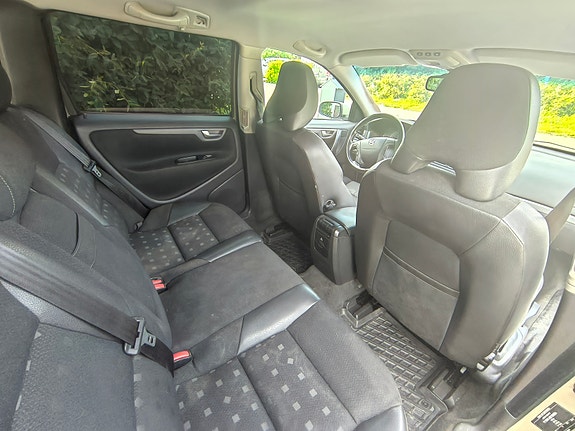 Volvo V70 6 of 14