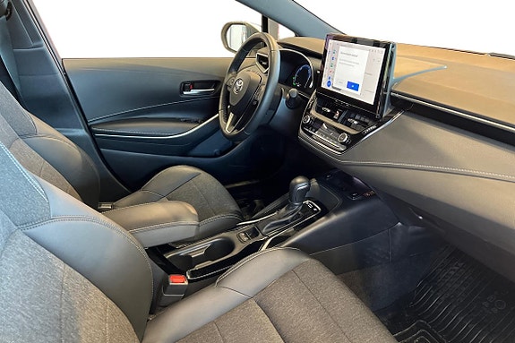 Toyota Corolla 8 of 24
