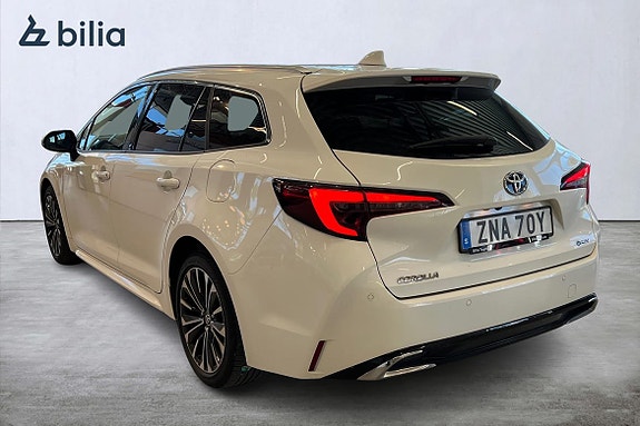 Toyota Corolla 3 of 24