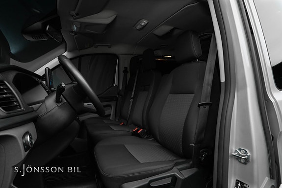 Ford Transit Custom 16 of 17
