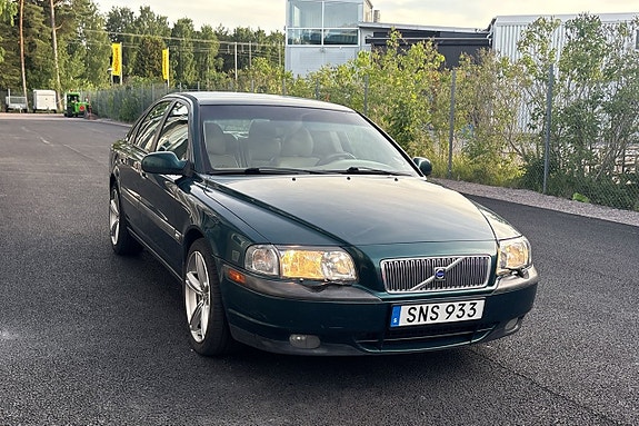 Volvo S80 2 of 19