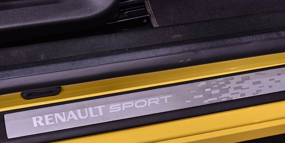 Renault Megane 14 of 15