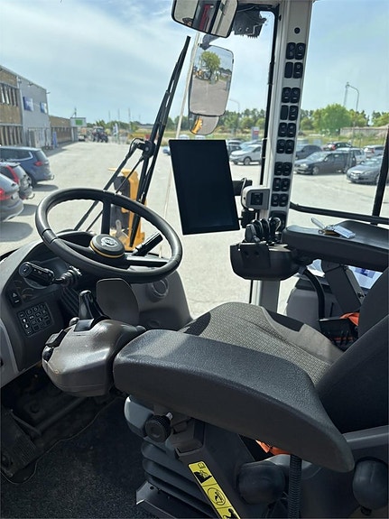 Volvo L70H 19 of 24