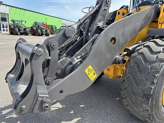 Volvo L70H 16 of 24