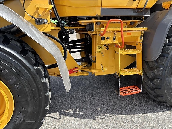 Volvo L70H 8 of 24