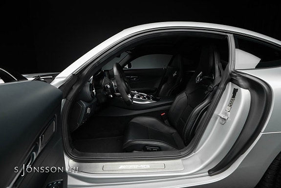 Mercedes-Benz AMG GT S 16 of 29