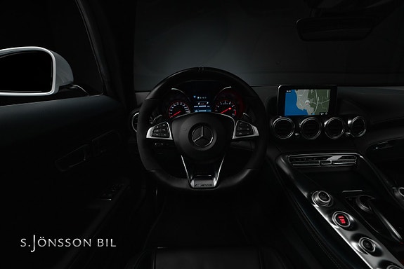 Mercedes-Benz AMG GT S 22 of 29