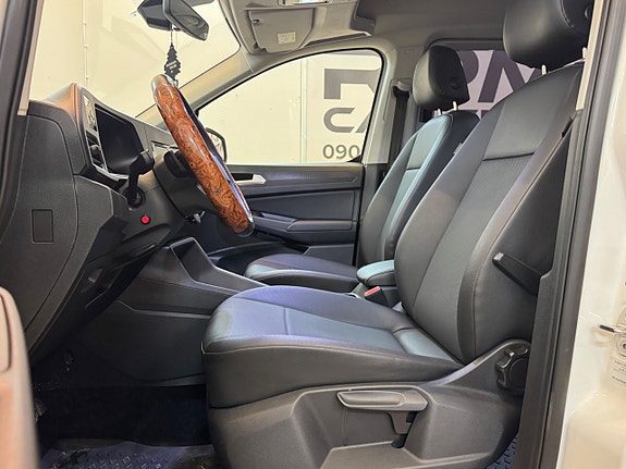 Volkswagen Caddy Maxi 15 of 30