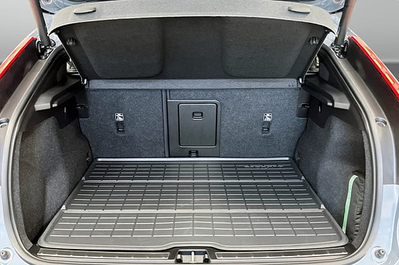 Volvo C40 9 of 14