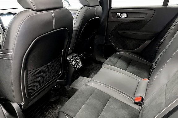 Volvo C40 8 of 14