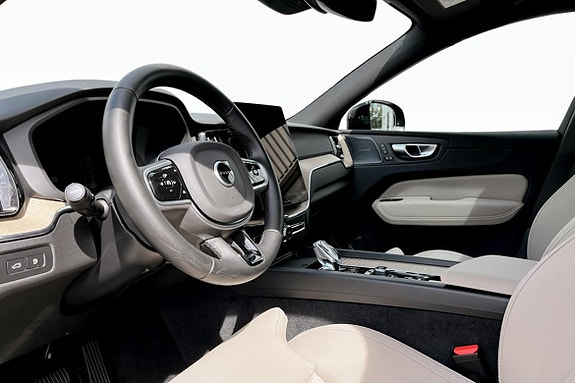 Volvo XC60 5 of 5