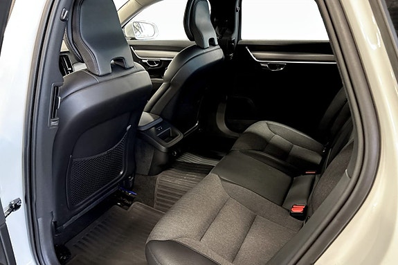 Volvo V90 16 of 18