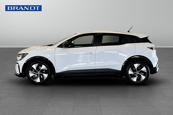 Renault Megane E-Tech 3 of 5