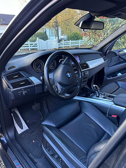 BMW X5 8 of 12