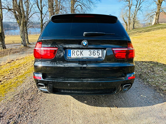 BMW X5 9 of 12