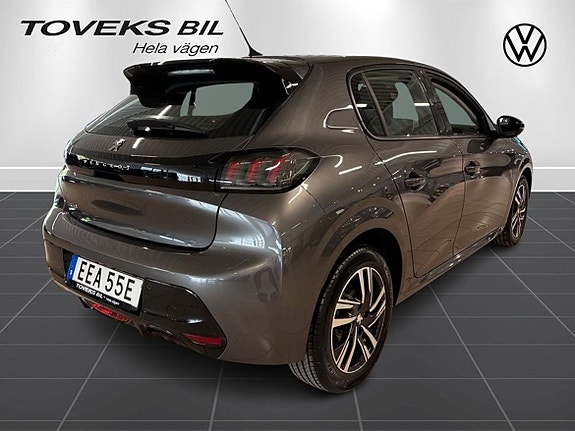Peugeot 208 3 of 5