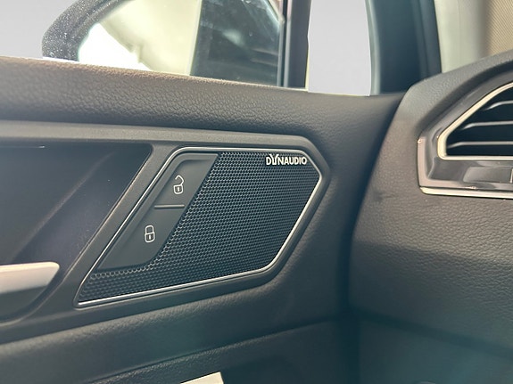 Volkswagen Tiguan Allspace 16 of 17