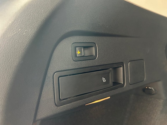 Volkswagen Tiguan Allspace 6 of 17