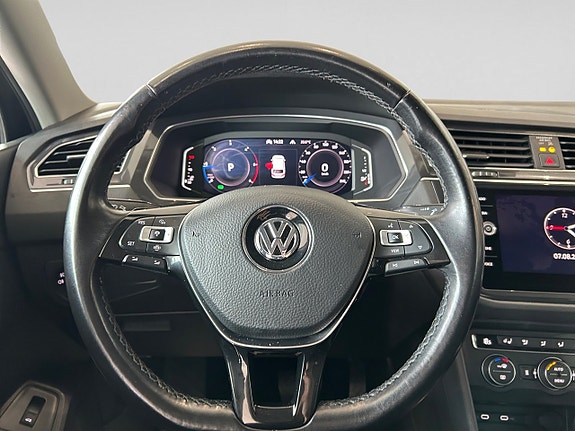 Volkswagen Tiguan Allspace 12 of 17