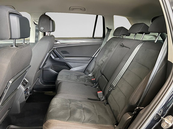 Volkswagen Tiguan Allspace 13 of 17