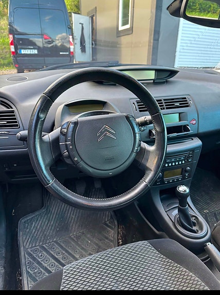 Citroen C4 4 of 5