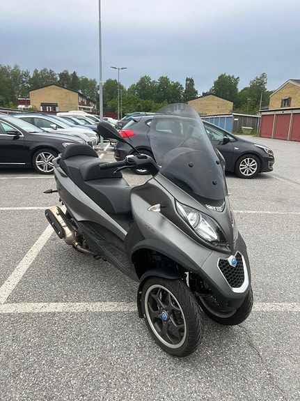 Piaggio MP3 500 LT 2 of 6