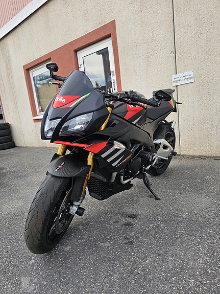 Aprilia 3 of 5