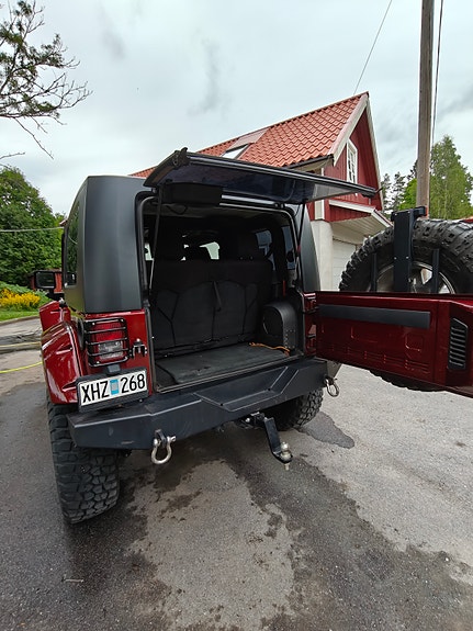Jeep Wrangler 6 of 17