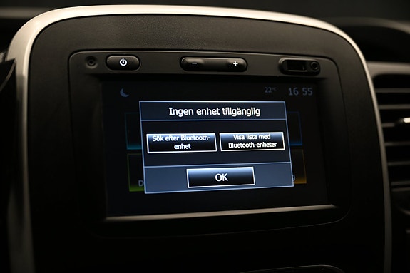 Nissan NV300 20 of 28