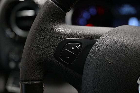 Nissan NV300 26 of 28