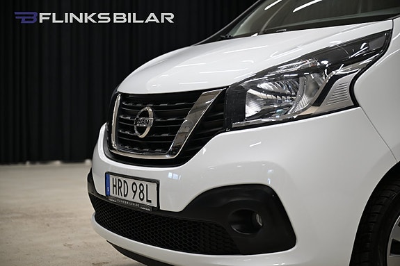 Nissan NV300 13 of 28