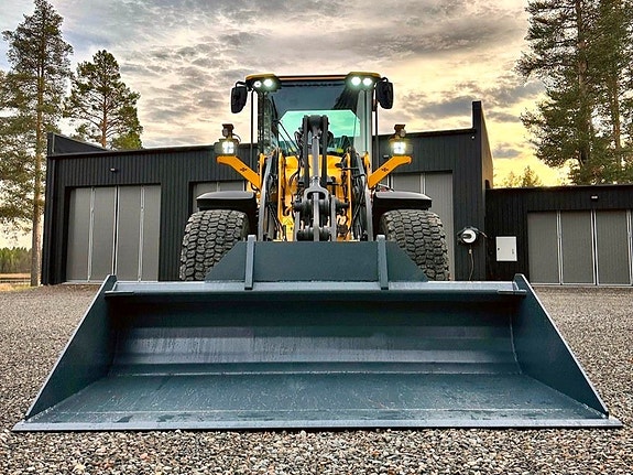 YPV Planeringsskopa Typ 2, 300cm med 1600mm botten i lager 4 of 6