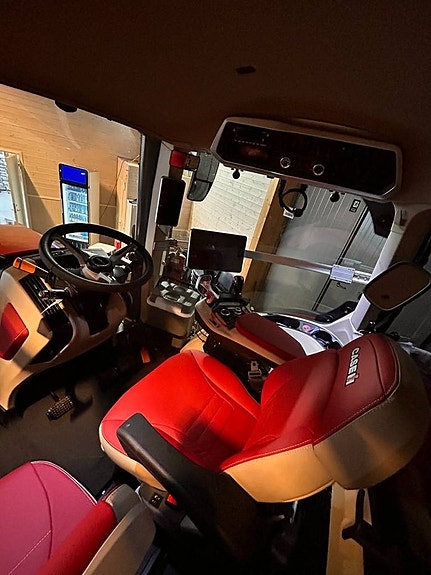 Case IH Optum 340 CVXDrive 5 of 5