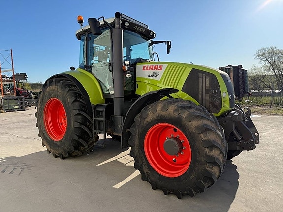 CLAAS Axion 850 7 of 9