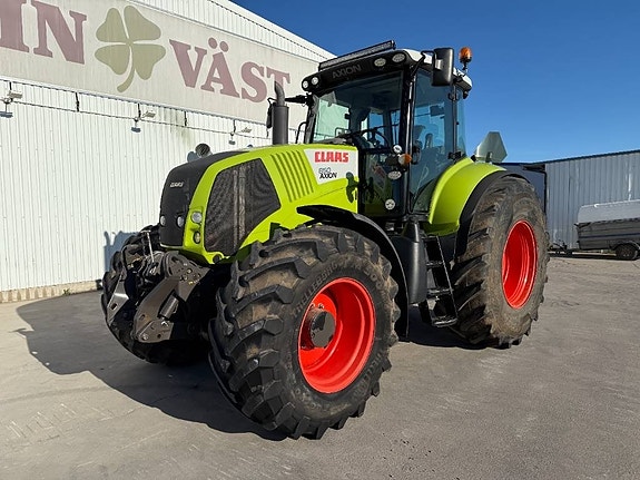 CLAAS Axion 850 2 of 9