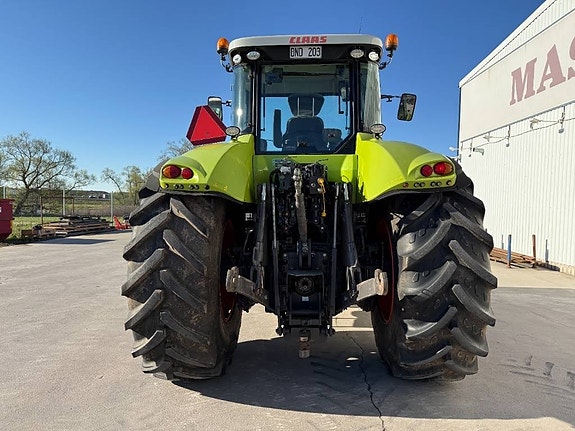 CLAAS Axion 850 4 of 9