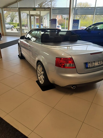 Audi A4 4 of 5