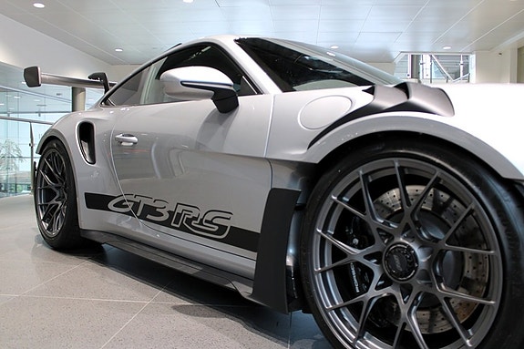 Porsche 911 GT3 RS 20 of 20