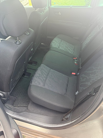 Peugeot 3008 4 of 4