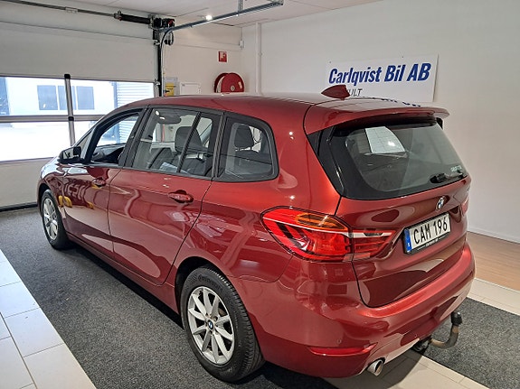 BMW 218 4 of 8