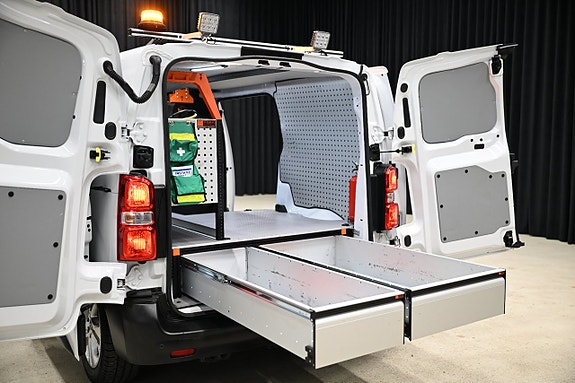 Opel Vivaro-e 11 of 30