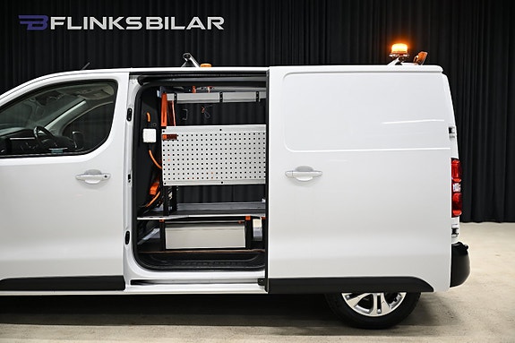 Opel Vivaro-e 6 of 30