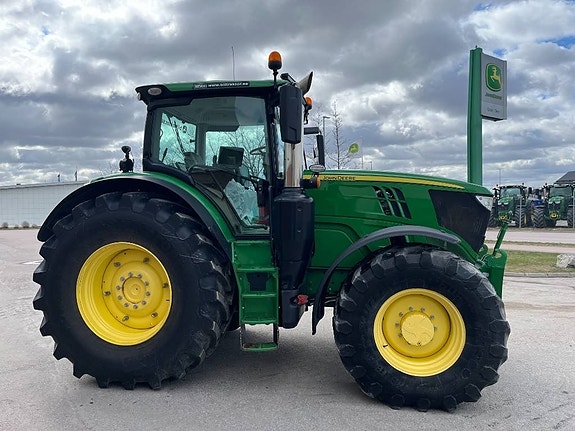 John Deere 6215R AP 3 of 6
