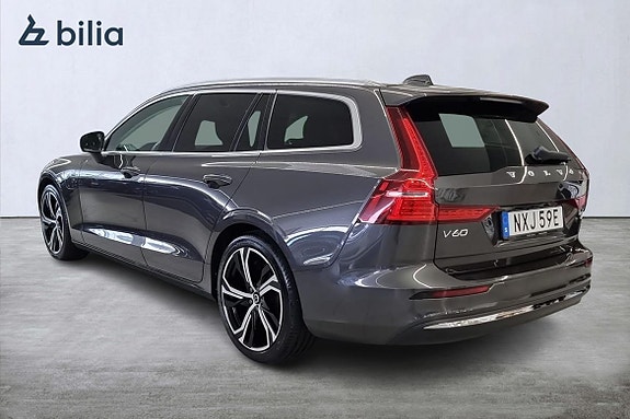 Volvo V60 2 of 5