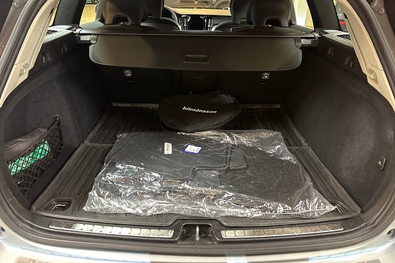 Volvo V60 13 of 14