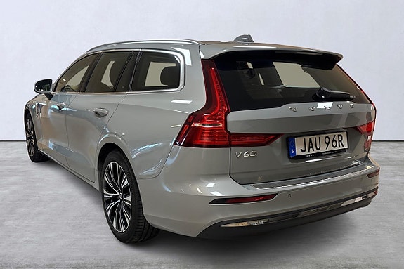 Volvo V60 4 of 14