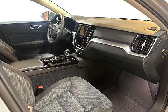 Volvo V60 10 of 14