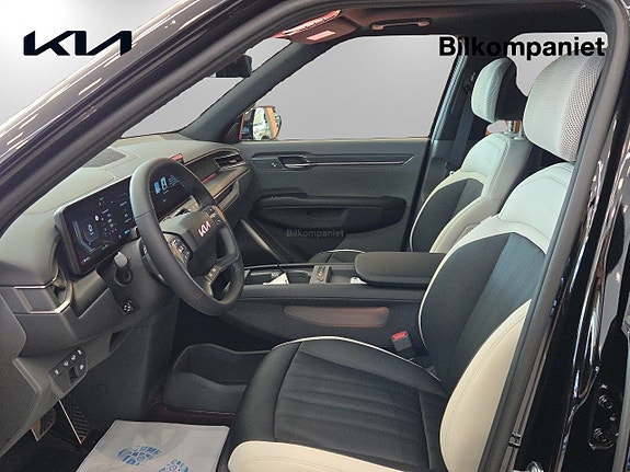 Kia EV9 8 of 17