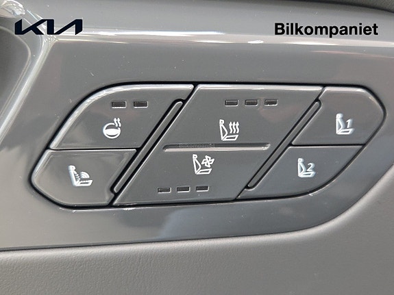 Kia EV9 15 of 17