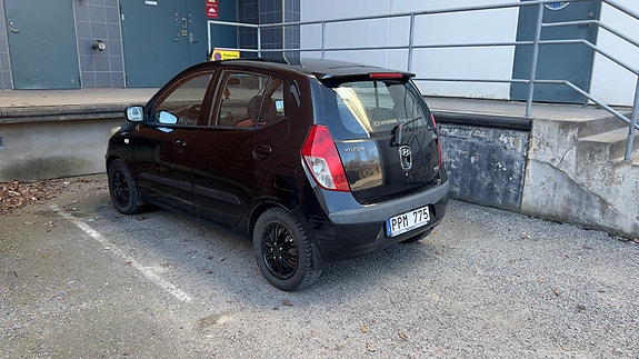 Hyundai i10 3 of 8